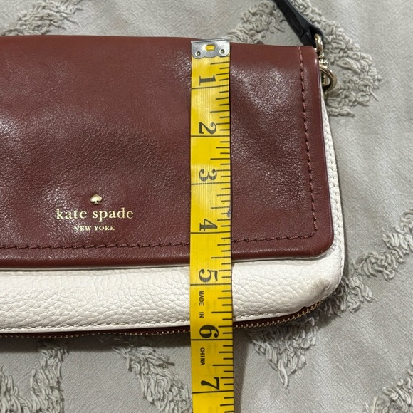 Kate Spade Cobble Hill Taryn Crossbody Bag - Picture 11 of 13